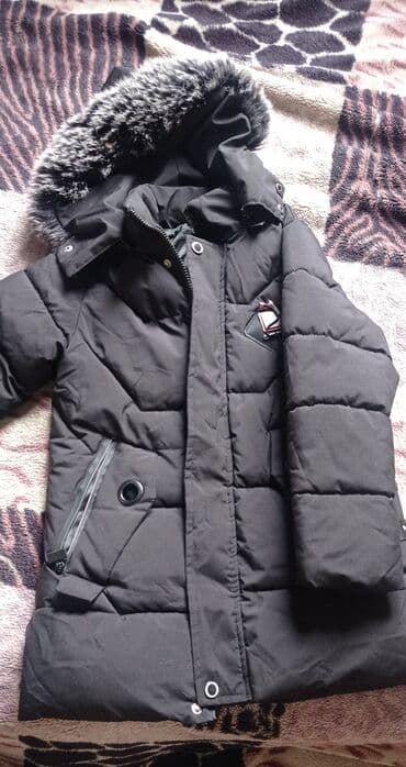 новый спортивный костюм: Зимняя куртка,в очень хорошем состоянии.длина рукава 47см — 2