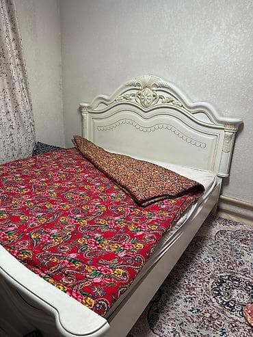 Двухспальная кровать 15000 сом