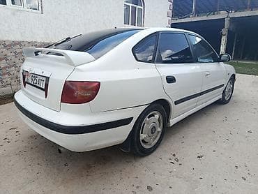 авто маг: Hyundai Elantra: 2001 г., Механика, Бензин, Хэтчбэк — 3