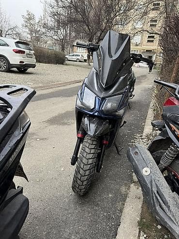 скутер матор: Скутер/мопед спортивного типа, черный. Особенности и оснащение: - — 2