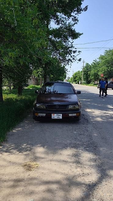 audio a6: Volkswagen Vento: 1993 г., 1.8 л, Механика, Бензин, Седан — 1