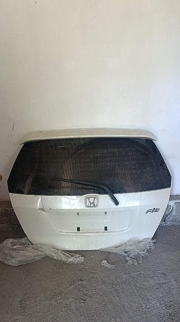 хонда фит тарпеда: Крышка багажника Honda, Оригинал — 3