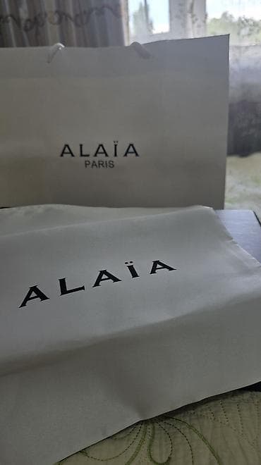 Балетки Alaïa Paris, модель Mary Jane - Материал: натуральная кожа — 2