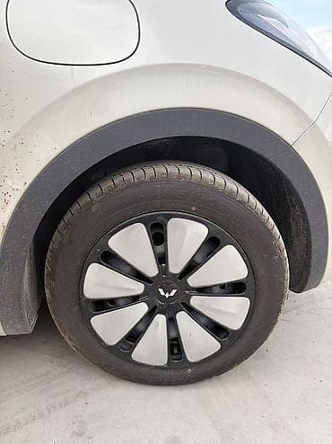 byd e9: Электромобиль Wuling Bingo (5 дверей, хэтчбек) Основные — 6