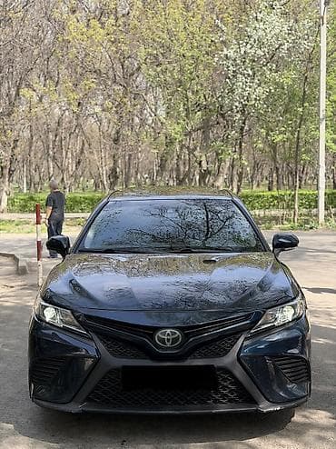 Toyota Camry: 2018 г., 2.5 л, Автомат, Бензин, Седан at lalafo.kg Toyota Camry: 2018 г., 2.5 л, Автомат, Бензин, Седан