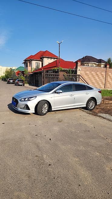 Hyundai Sonata: 2019 г., 0.2 - engine capacity л, Автомат, Бензин, Седан — 3