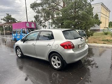 Унаа: Toyota Auris: 2008 г., 1.8 л, Автомат, Газ, Хетчбек — 4