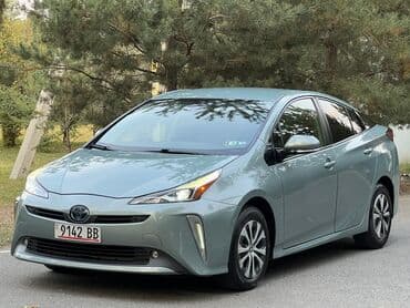 продаю мапед: Toyota Prius: 2019 г., 1.8 л, Вариатор, Гибрид, Седан — 5