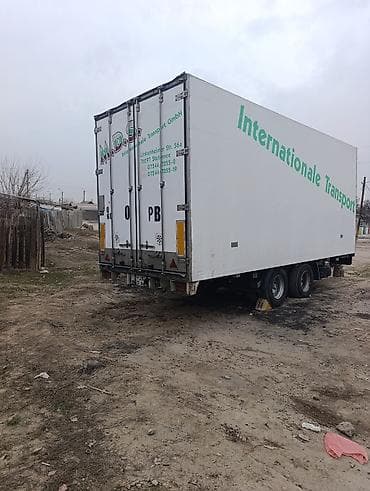 грузовик с холодильником: Грузовик, Volvo — 3