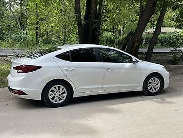 танк бу: Hyundai Elantra: 2019 г., 2 л, Автомат, Бензин, Седан — 4