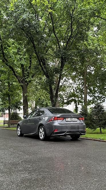 Lexus: Lexus IS: 2014 г., 2.5 л, Гибрид, Седан — 2