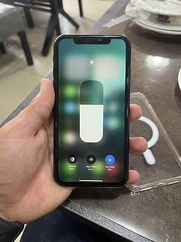 IPhone Xr, Б/у, 128 ГБ, Черный, Чехол, 80 % — 5