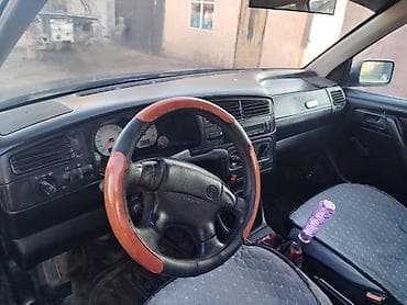 т2 транспортер: Volkswagen Golf: 1992 г., 1.8 л, Механика, Бензин, Хэтчбэк — 5