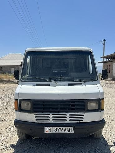 285 30 19: Грузовик, Mercedes-Benz, Дубль, 4 т, Б/у — 1