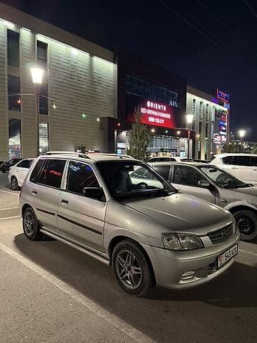Mazda Demio: 2003 г., 1.3 л, Механика, Бензин, Хэтчбэк