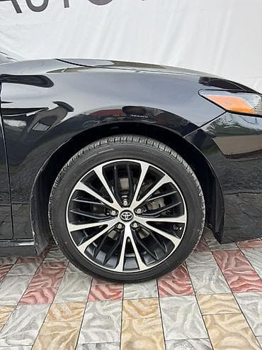 lexus 320: Toyota Camry: 2020 г., Седан — 4
