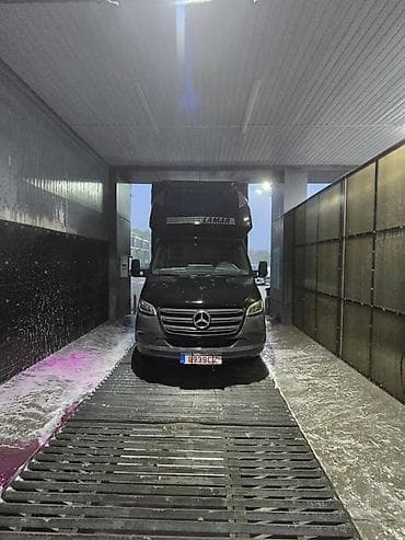 люк спринтер: Грузовой фургон Mercedes-Benz Sprinter тентованный (еврофургон) - — 2