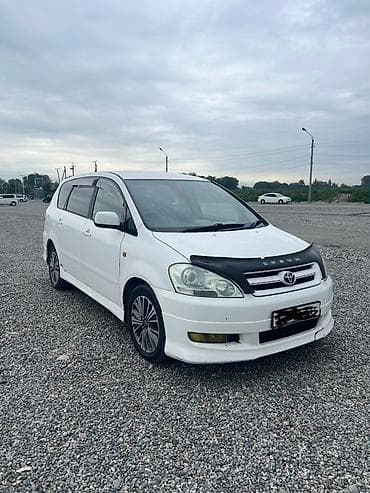 Toyota: Toyota Ipsum: 2002 г., 2.4 л, Автомат, Бензин, Вэн/Минивэн — 2