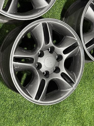 Диски: Литые Диски R 17 Lexus, Комплект, отверстий - 6, Б/у — 4