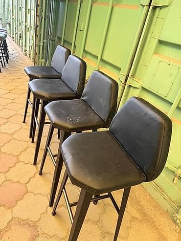 Барные стулья Черных 21 шт Цветных 24 шт - Высота посадки: примерно at lalafo.kg Барные стулья Черных 21 шт Цветных 24 шт - Высота посадки: примерно