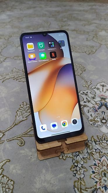 Redmi, Redmi 13C, Б/у, 128 ГБ, цвет - Черный, 2 SIM — 4