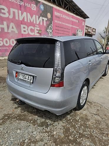 mersedes banan: Mitsubishi Grandis: 2004 г., 2.4 л, Автомат, Бензин, Минивэн — 3
