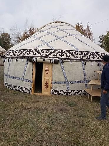 Боз үйлөр сатылат: Боз үйлөрдү ижаралоо, Каркасы Жыгач, 65 баш, Казан, Полу менен, Самоор — 1