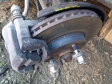 тормозные диски тойота: Цапфа тайота раум 2003, левая и правая сторона — 1