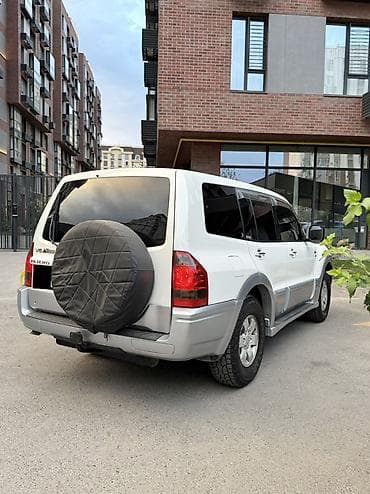 Mitsubishi Pajero: 2003 г., 3 л, Автомат, Бензин, Внедорожник — 6