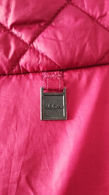 деми куртки: Стёганая женская куртка демисезонная цвета фуксии/ягодный. В отличном — 10