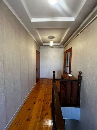 сдаю дом в токмоке: Сдаю дом двух этажный на долгий срок!!! Центр конализациягаз,трёх — 5