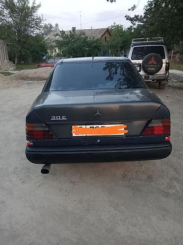 будка на мерседес: Mercedes-Benz W124: 1989 г., 2.5 л, Автомат, Дизель, Седан — 10
