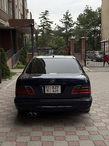 300 000: Mercedes-Benz E-Class: 2000 г., 4.3 л, Автомат, Бензин, Седан — 4