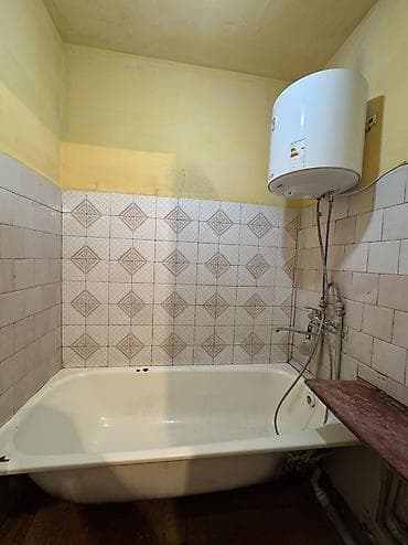 кватиру: 2 комнаты, 48 м², 105 серия, 3 этаж, Требуется ремонт — 4