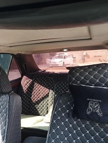 Продажа авто: Mercedes-Benz W124: 1990 г., 2 л, Механика, Бензин, Седан — 9