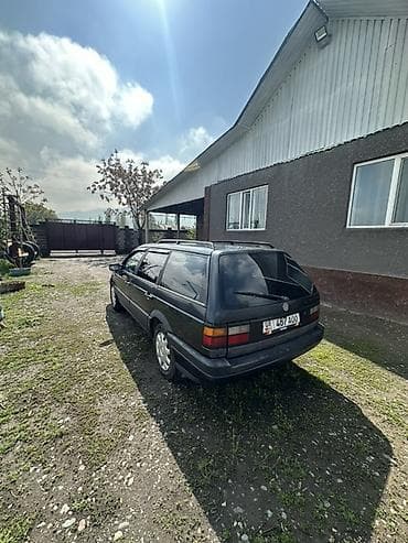 тук сокулук: Volkswagen Passat Variant: 1990 г., Кол менен иштөөчү, Бензин, Универсал — 3
