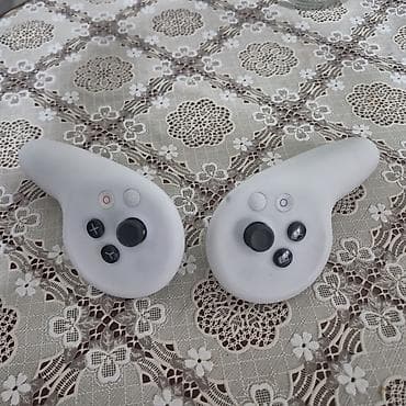 Pico 4 Ultra — автономный шлем виртуальной реальности Комплектация: - — 3