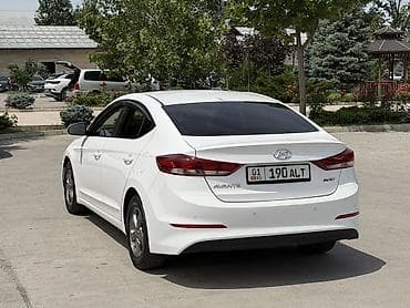 2016: Hyundai Avante: 2016 г., Автомат, Дизель — 4