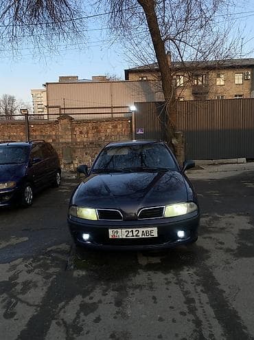 Mitsubishi Carisma: 1999 г., 1.8 л, Автомат, Бензин, Хэтчбэк — 4