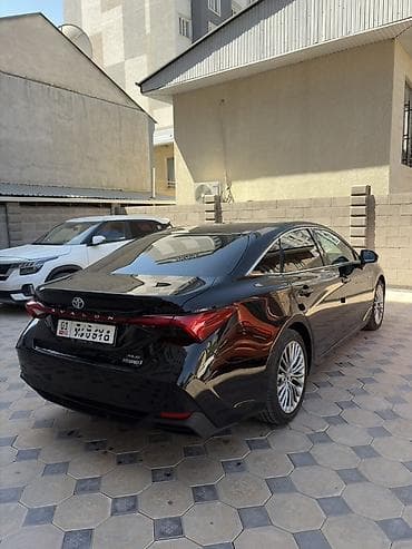 Toyota Avalon: 2019 г., Гибрид, Седан — 4