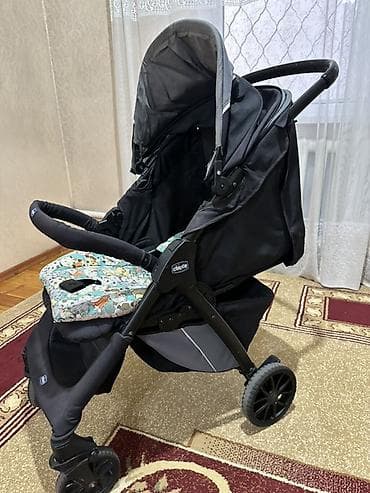 коляска chicco: Пользовались аккуратно в комплекте утеплитель ног,дождевик и матрас в — 1