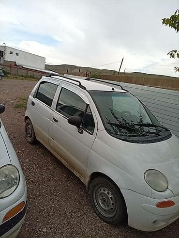 Унаа сатуу: Daewoo Matiz: 1999 г., Кол менен иштөөчү, Бензин, Хетчбек — 3