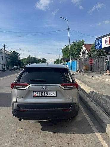 chery arizo: Toyota RAV4: 2019 г., 2.5 л, Автомат, Гибрид, Кроссовер — 2