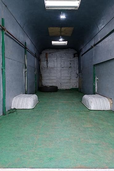 боковые: Грузоперевозки фургон Mercedes‑Benz 
та — 4