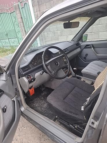 5 112 мерс: Mercedes-Benz W124: 1988 г., 2.3 л, Бензин, Седан — 5