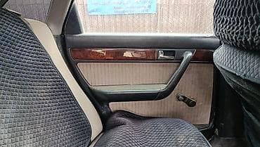 audi в4: Audi 100: 1993 г., 2.8 л, Механика, Бензин, Седан — 10