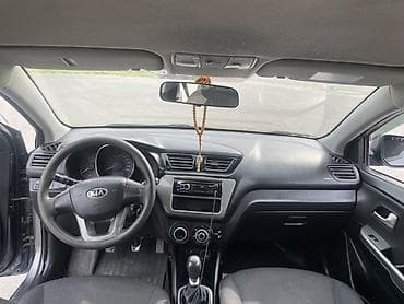 Унаа сатуу: Kia Rio: 2014 г., 1.4 л, Кол менен иштөөчү, Бензин, Седан — 7