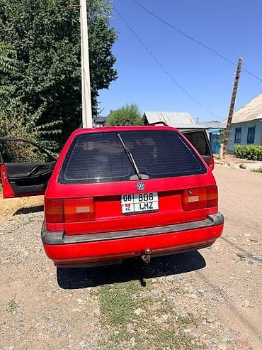 small car: Volkswagen Passat: 1996 г., 2 л, Механика, Лифтбек — 5