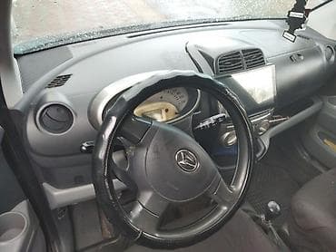 shevrolet kruz: Daihatsu Sirion: 2008 г., 1 л, Ручные, Бензин, Хэтчбэк — 5