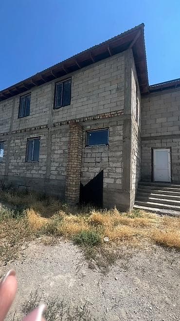 Дома: 🏡 Продается двухэтажный дом в с. Военно-Антоновка! 💰 Цена: 95 000 $ — 1